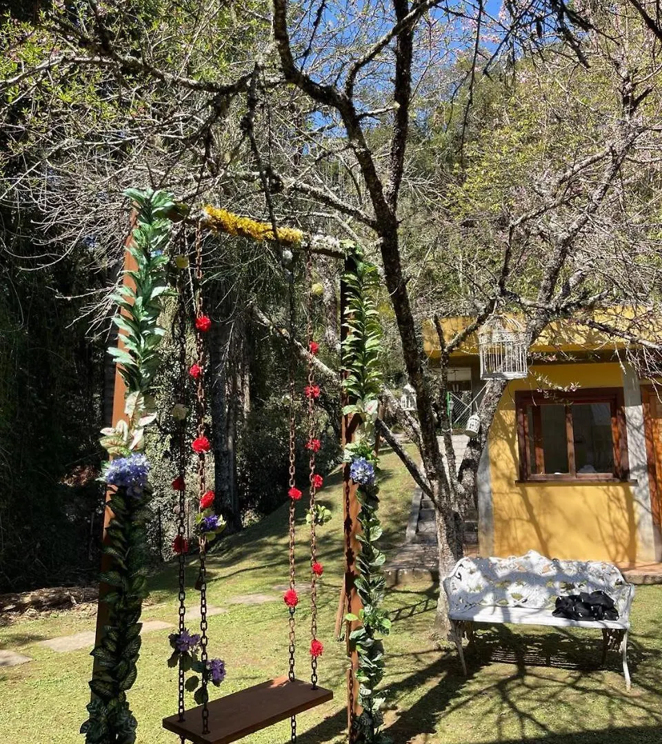 Suites Monte Belo Campos do Jordão ホームステイ